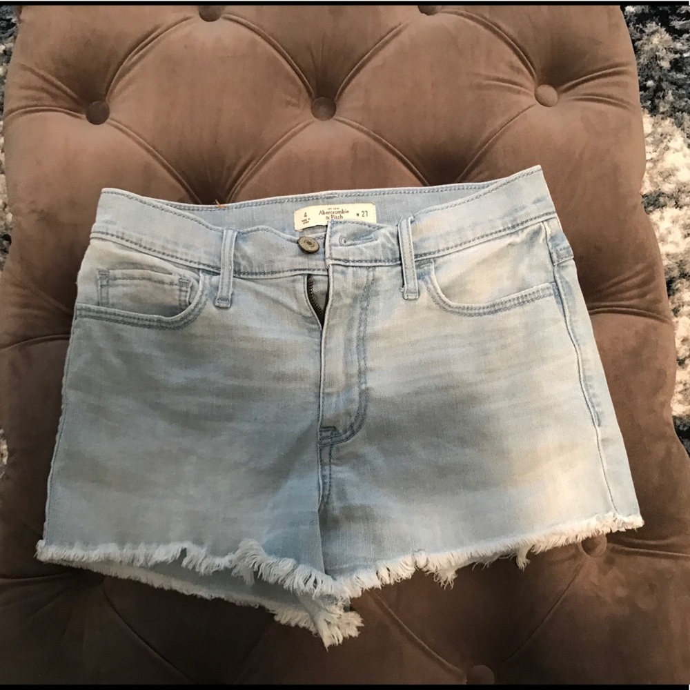 Short-Shorts